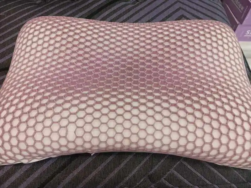 Almohada premium en colchonería Simmons