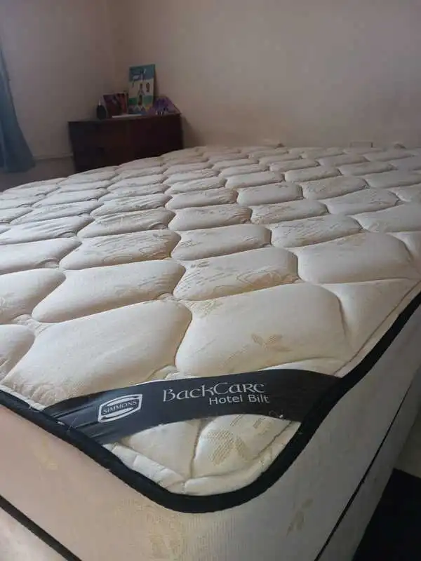 Colchón Simmons Backcare Hotel Blit completo, vista general